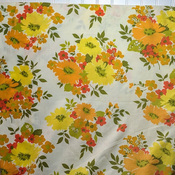 Vintage Bright Floral Sheet, Fitted Twin Sears, 1970s Bedroom, Sheet Sewing Project