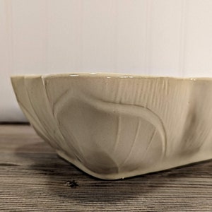 Chic Ivory Petal Pattern Indoor Ceramic Planter Succulent Dish California Pottery 1960s