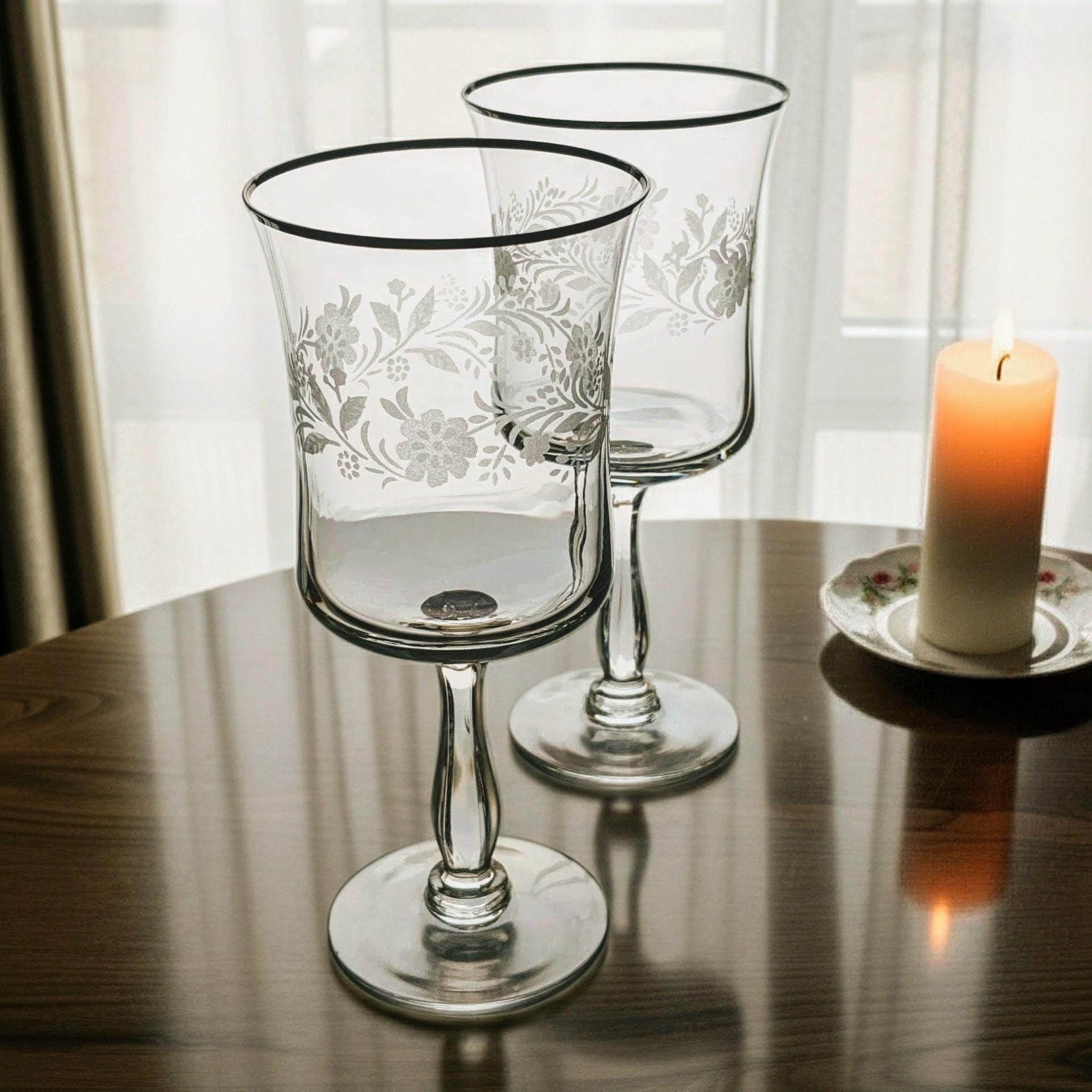 Paire de verres à vin Fun Daisy Design !! Peint à la main