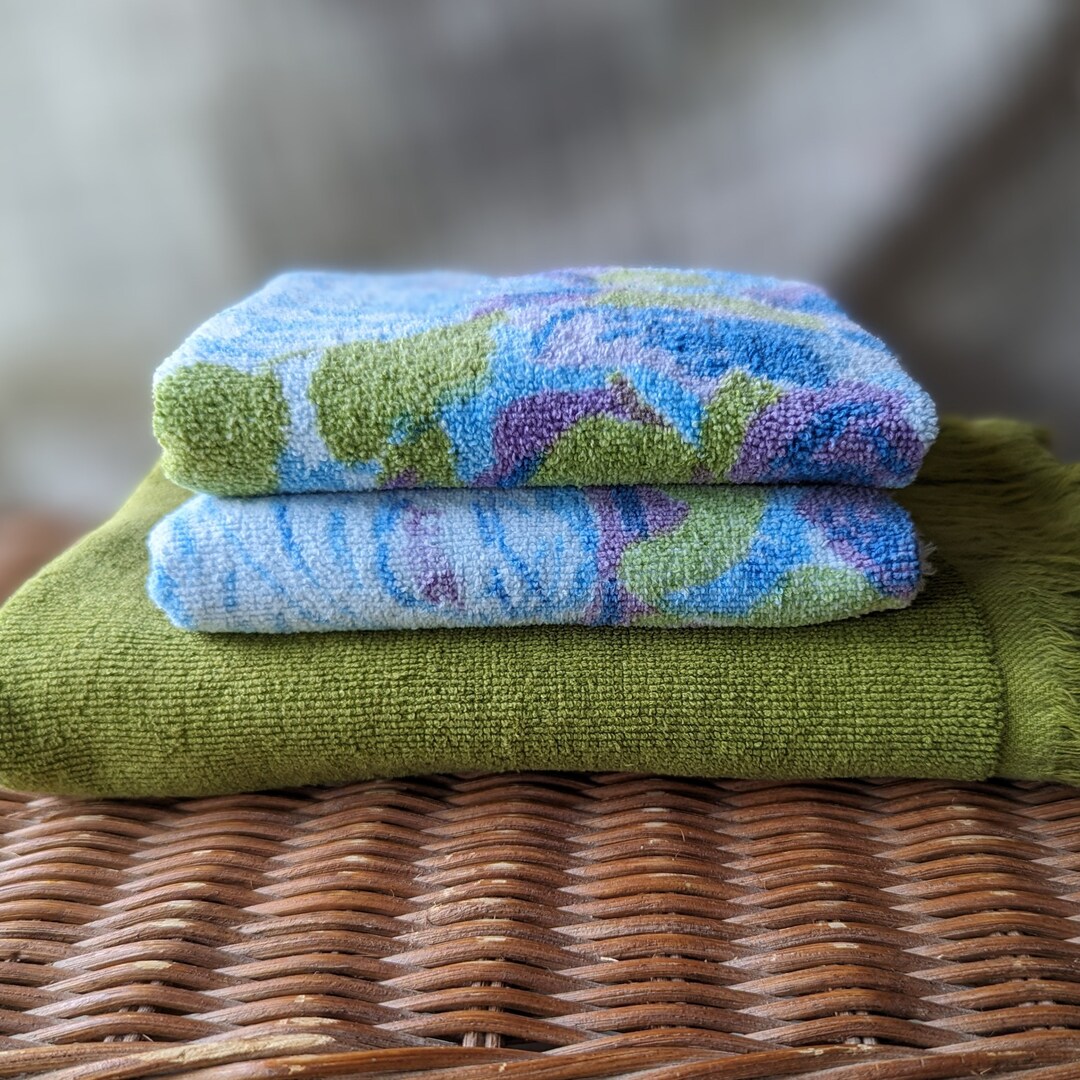 Curated SET 3 Vintage Towels, Unique Bath Display, Blue Purple Olive ...