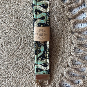 Llavero / Pulsera / Serpientes Doradas
