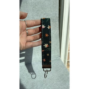Dark Floral Key Fob | Wristlet | Keychains