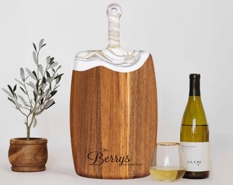 Tabla de cortar de resina grabada, tabla de queso grabada para regalo del 5º aniversario para la pareja, tabla de queso personalizada y juego de cuchillos para queso