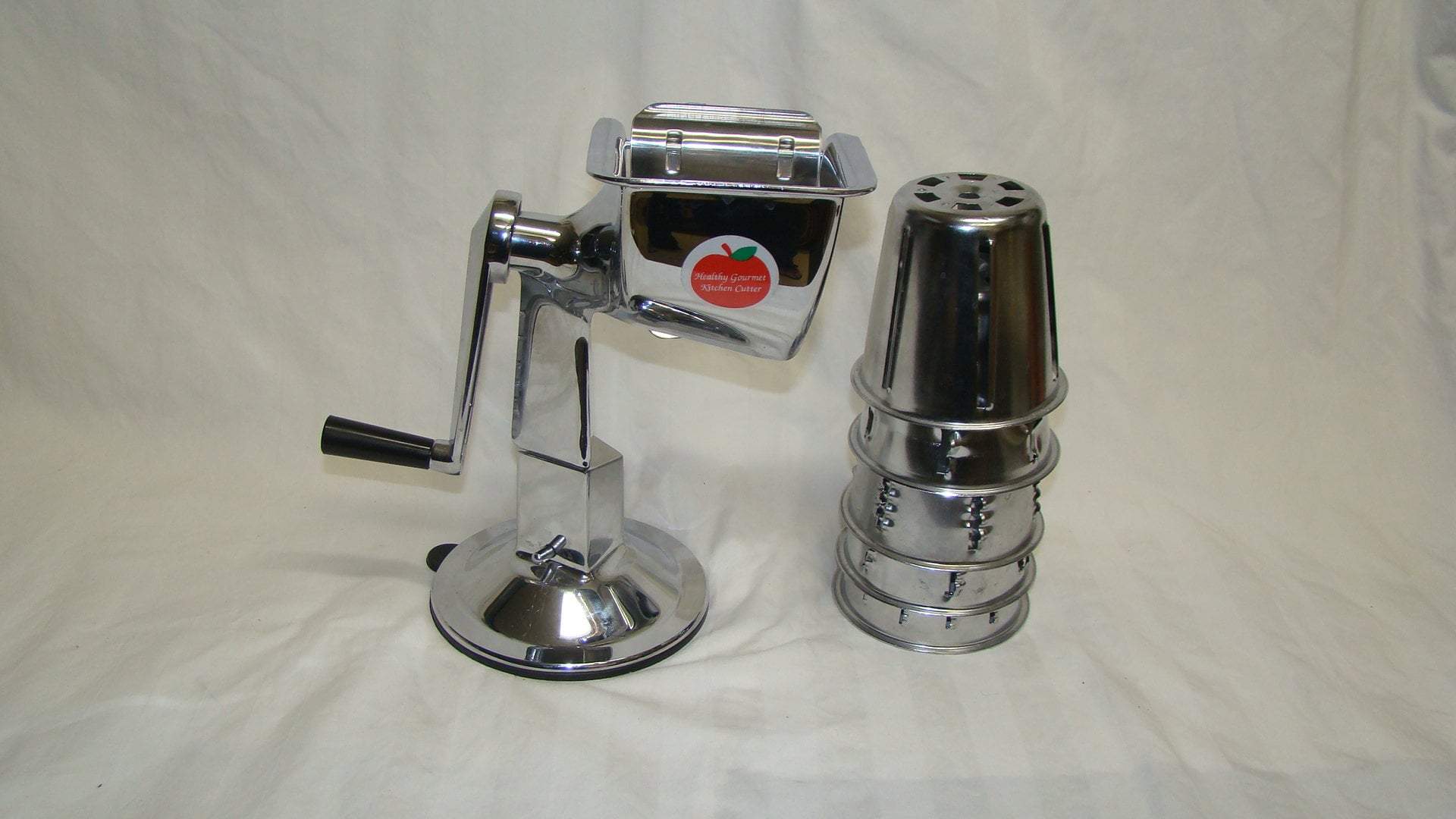 Vintage Healthy Gourmet Kitchen Cutter Manual Food Processor 5 Cones Slicer  Cutter Chopper Made in USA With Finger Guardzoodleseuc 