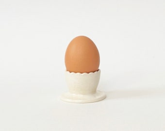 Handmade Ceramic Scallop Edge Egg Cup Egg Holder