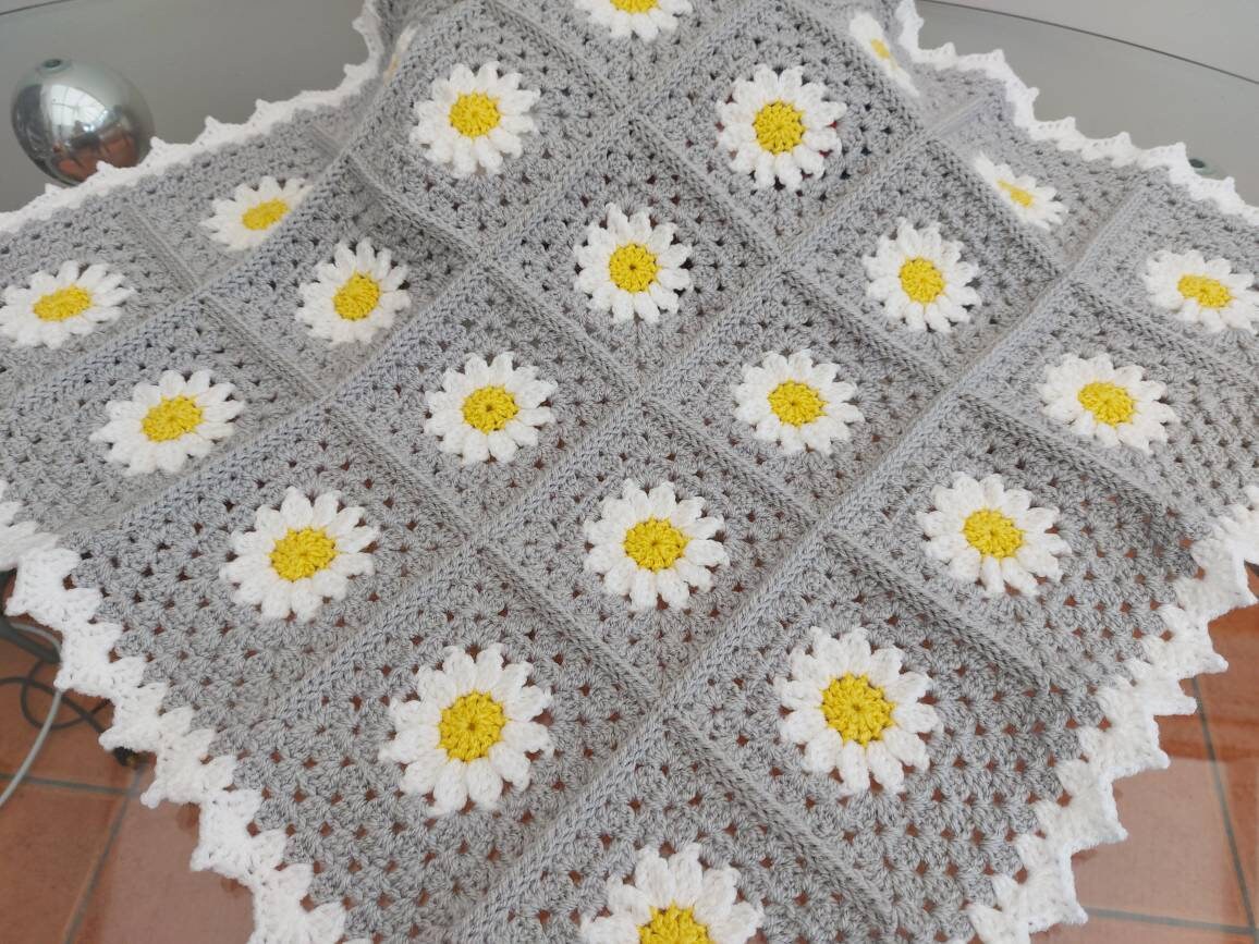 Granny Square Daisy Crochet Blanket Crochet Baby Throw Etsy UK