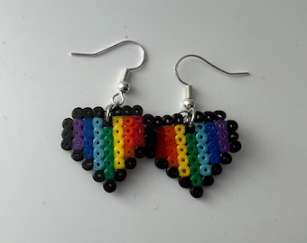 Orecchini Pride Heart / Orecchini LGBTQ Pride / Orecchini Queer Pride / Regalo per ragazza / Regalo per fidanzato