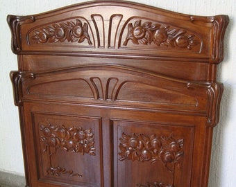 Art Nouveau bed from 1905