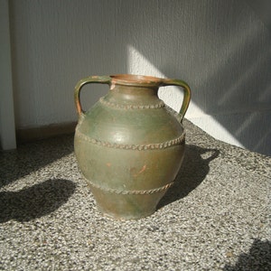 Seltene antike Keramik,große Kanne mit geprägtem Künstler Monogramm und Jahr 1891