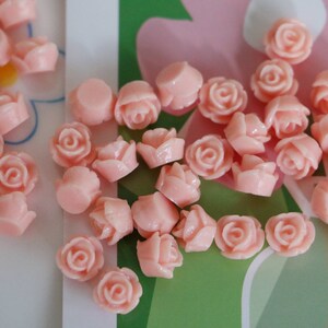 100pcs 10mm Resin Pink Rose Cabs Rose Flower Flat Back Soft Pink Resin Cabs Cabochon Craft (No Hole)