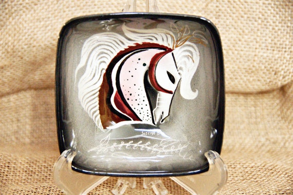 Sascha Brastoff Horse Head Trinket Dish, Signed, Gray, Black Trim, White  Horse, Small Tray, MCM, Mid Century, Art Pottery, Stylized, Kitsch -   Canada
