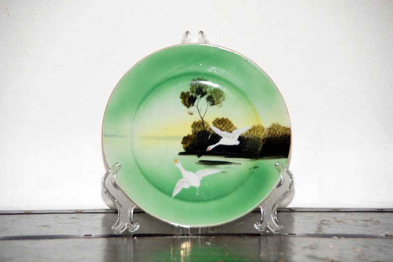 1920s to 1930s Gilded Rim Sunset Marsh Scene Nature Scene Decorative River Hand Painted Made in Japan Takito Swan Plate Green