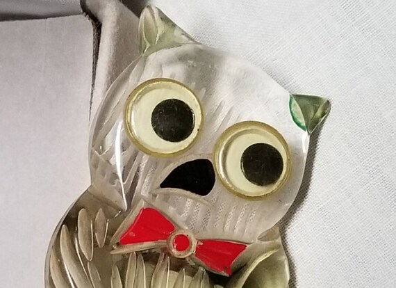 Price Drop! Hand Carved Lucite Owl Brooch 1940's … - image 5