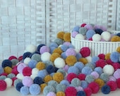 Handmade wool pom pom, yarn pom pom, custom pom pom, fluffy pom pom, colorful pom pom, pom pom balls, large pom poms, home decor