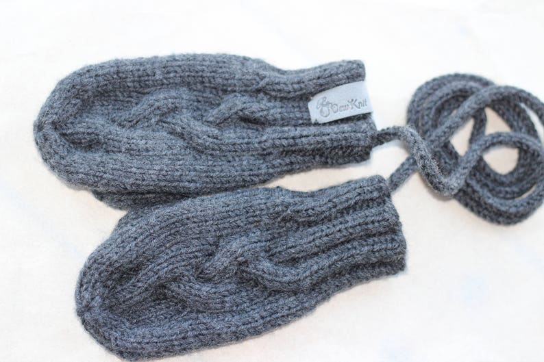woolen mittens for babies