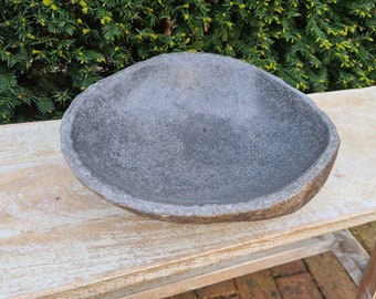 Bird bath, bird feeder, dog feeder, cat feeder, bathing bowl, solid natural stone, river stone, robust, garden decoration #423