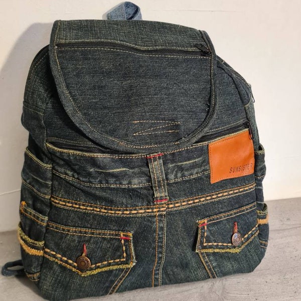 UNIKAT--- Grosser Jeansrucksack, Upcycling, Rucksack,Jeans,Recyclingjeans, nachhaltig, individuell handgefertigt