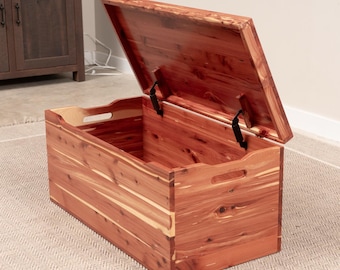 Cedar Blanket Chest | Bedroom Wooden Storage Chest | Solid Wood Amish Toy Chest Trunk | Cedar Storage Trunk for Living Room