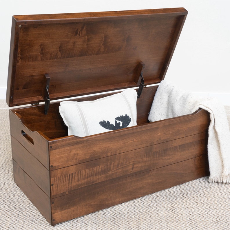 Open Wood Blanket Chest, Asbury Stain, Brown Maple Wood