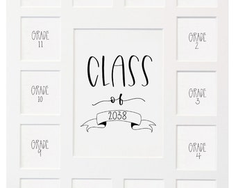Promotion 2038, Tapis illustré blanc 11 x 14,2 p.