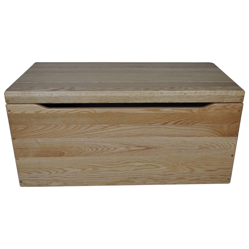 Oak Wood Blanket Trunk, Natural Stain