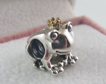 A Frog Charm with Crown Charm 925 Sterling Silver Animal Charm Prince Charm Easter Charm for Bracelet A Frog Charm with Crown Charm 925 Sterling Silver Animal Charm Prince Charm Easter Charm for Bracelet