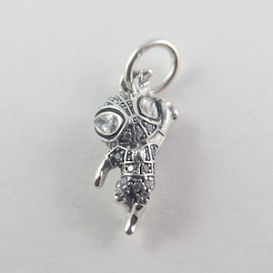 Pandora Spinnenmann Charme Pave Spiderman Charme Geschenke für sie Geburtstagsgeschenk Weihnachtsgeschenk europäischen Armband-Charme / M A R V E L (D48)