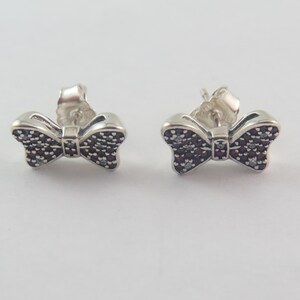 Pandora Minnie Earrings Bow Earrings Disney Earrings Minnie Mouse Earrings (Final Sale – Earrings are non-returnable) (A26)