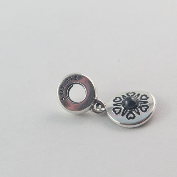 Sombrero pandora hotsell charm
