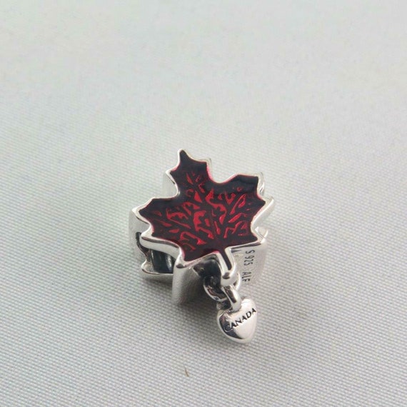 Red Maple Charm/Canada/Travel Destination/S925 - Etsy España