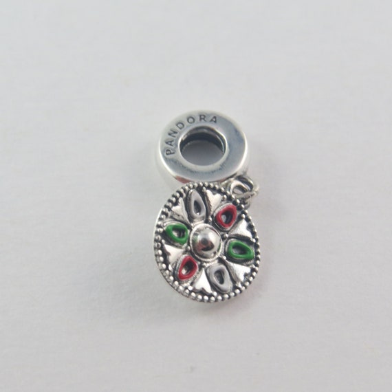 Sombrero pandora hotsell charm