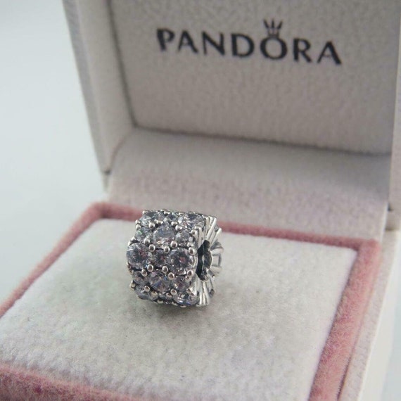 パンドラ純正クリアスパークルチャーム - スターリングシルバービーズ