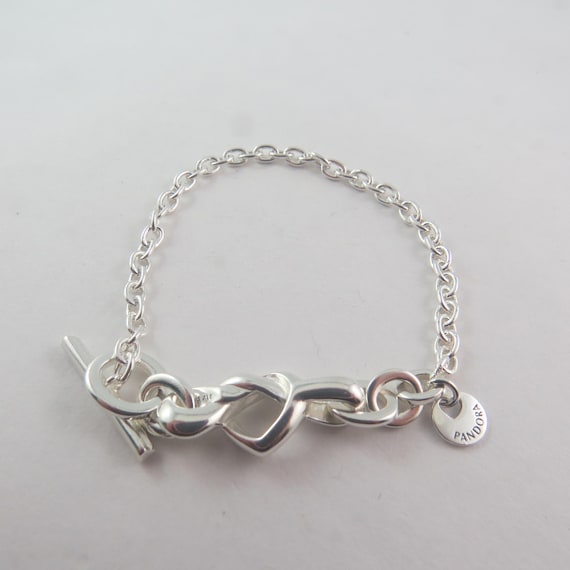 Knotted Heart T-bar Bracelet 18cm 7.1 Knotted Heart T-bar Bracelet 18cm 7.1