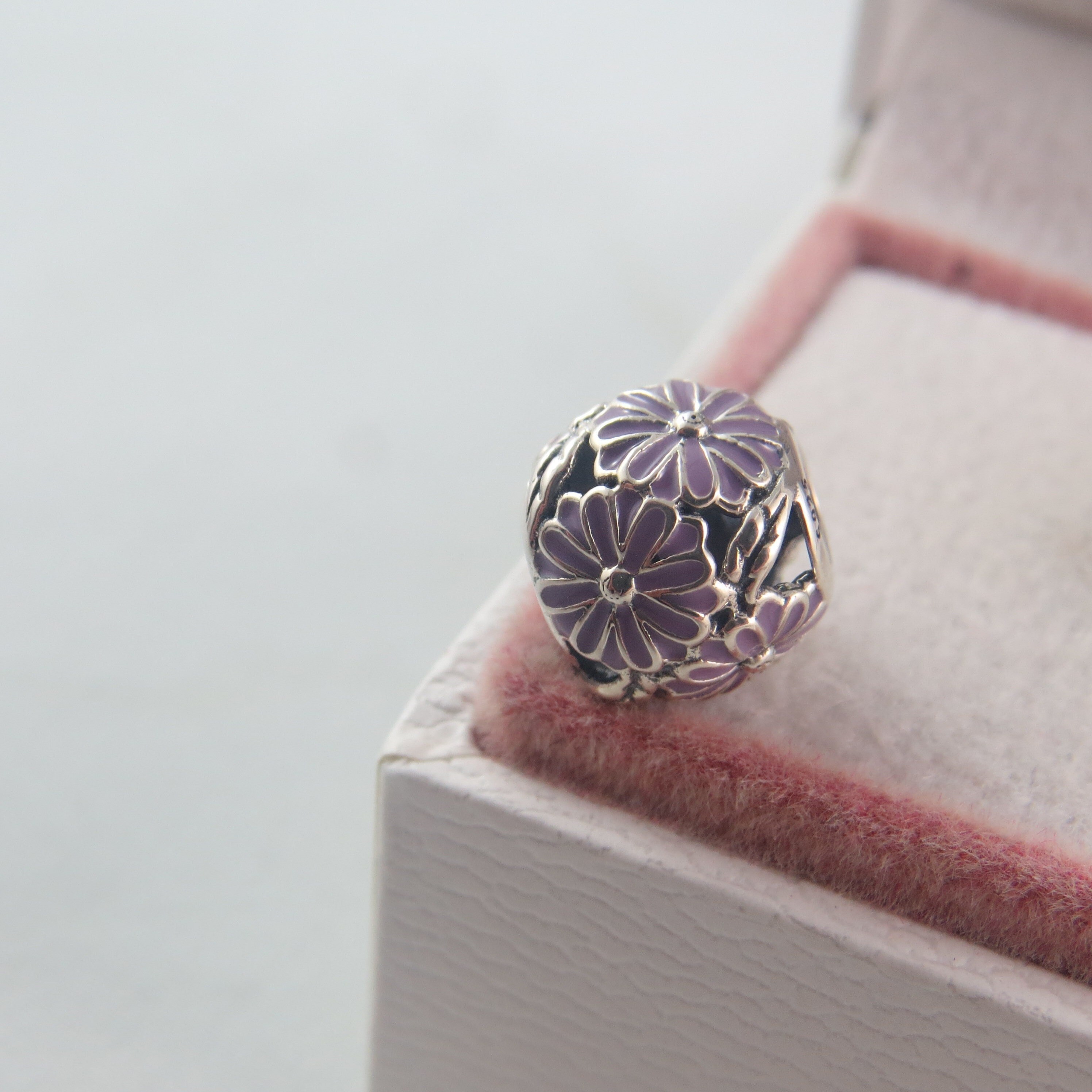 Pandora daisy meadow charm sale