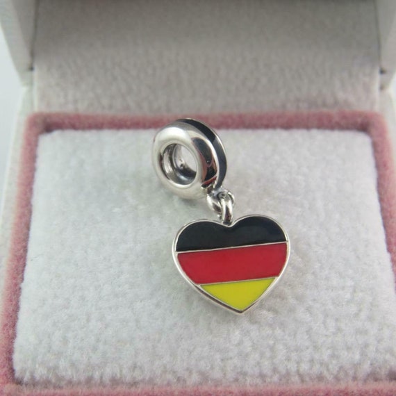 Pandora online germany charm