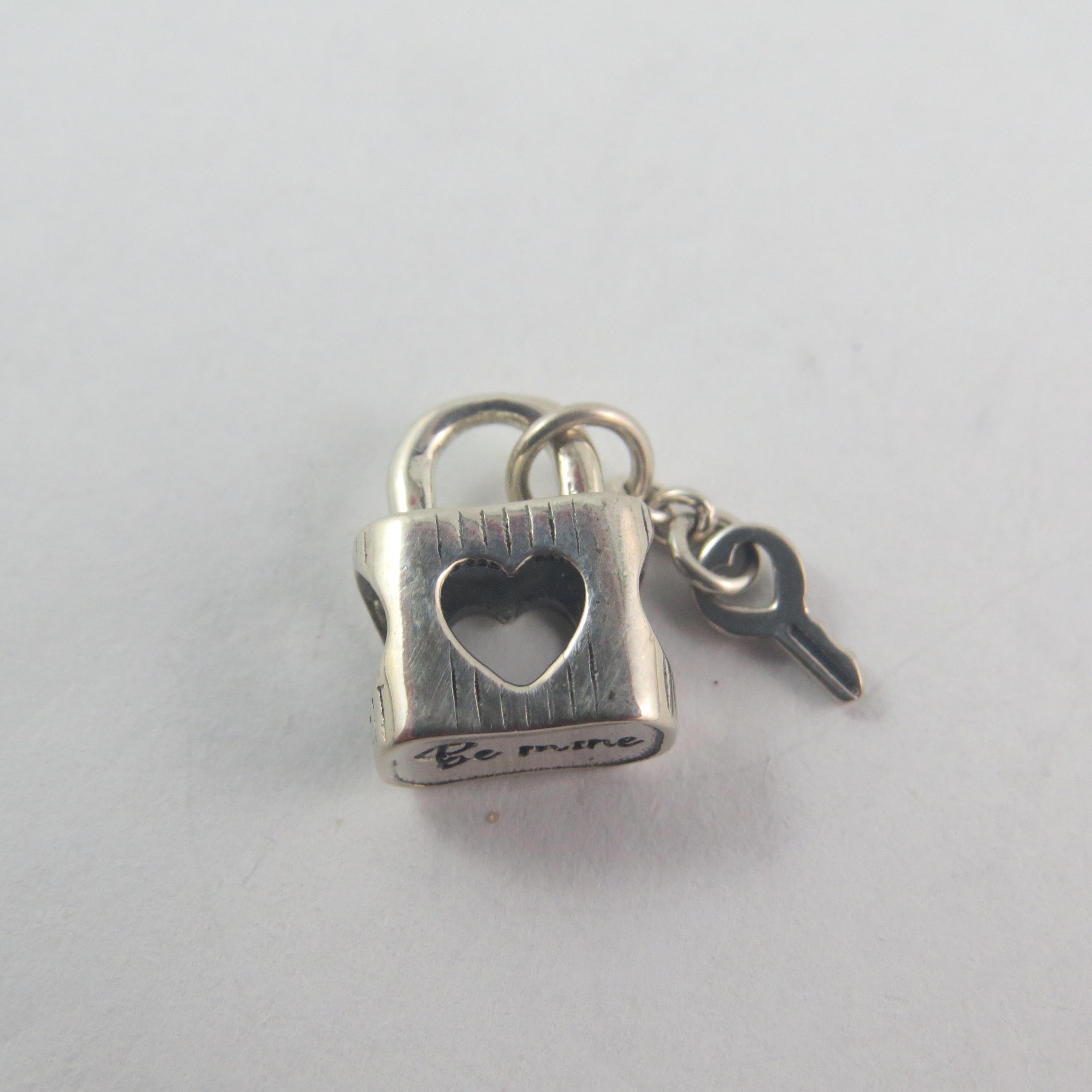 Pandora lock key - Etsy 日本