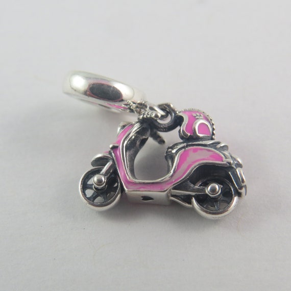 Scooter pandora best sale charm