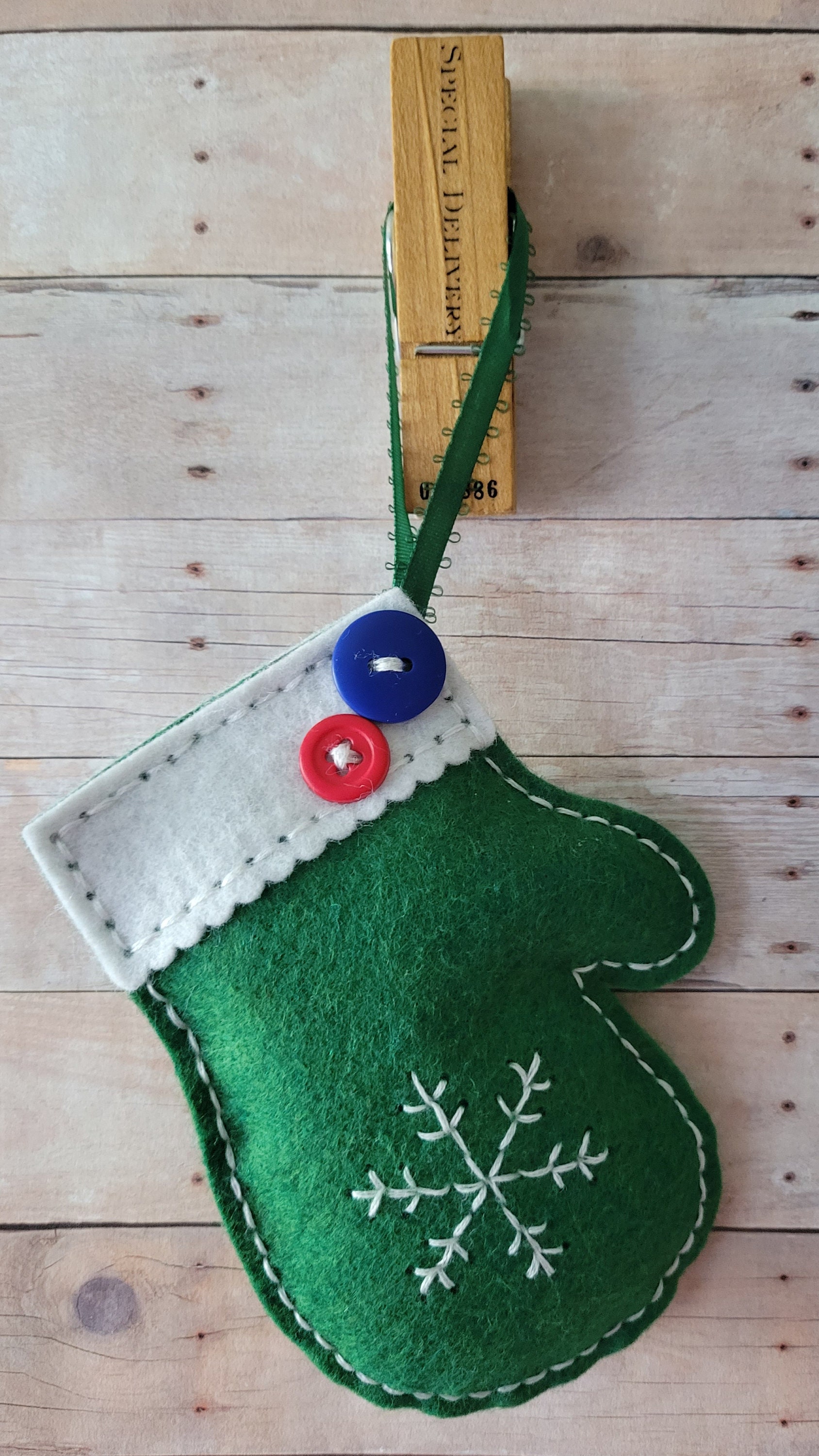 Felt Ornament Rustic Ornament Felt Mitten Cabin Ornament Etsy UK