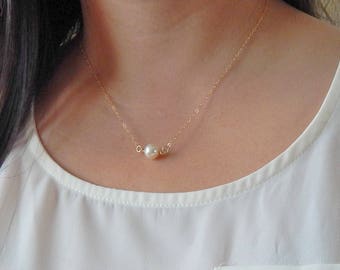 Single pearl necklace Bridesmaid necklace gift Gold or Silver pearl necklace Dainty pearl necklace Silver pearl necklace. One pearl. Gift