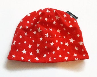Gender neutral baby beanie with stars in multiple sizes: newborn - 2 years old