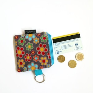 Mini cartera flores, pequeño llavero para monedas.