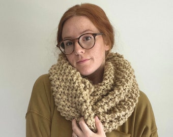 knit infinity chunky circle scarf, adult || THE ENGELMANN SPRUCE