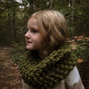 children's knit infinity circle scarf, kids MINI ENGELMANN SPRUCE image 1