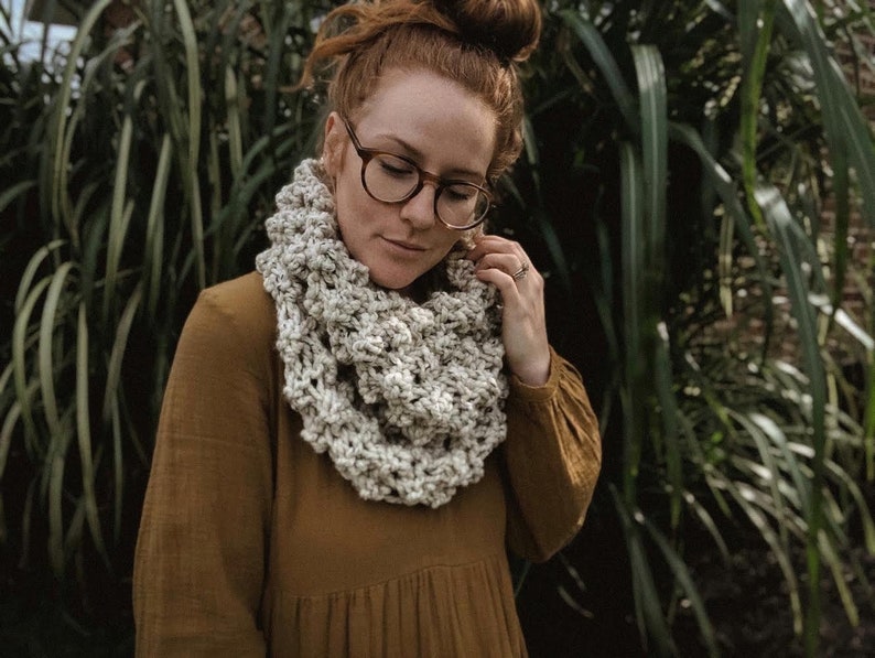 knit bobble cowl, chunky boho neck warmer circle scarf THE AXLEWOOD image 1