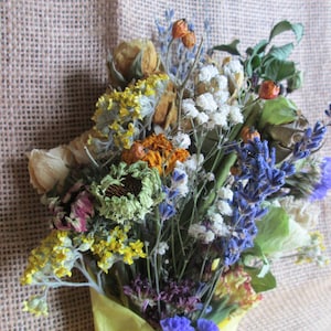 Wildflowers in a Bunch Dried Flower Bouquet – Wild Meadow Keepsake