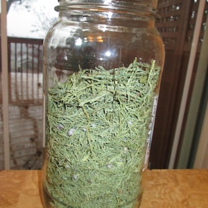 Organic Dried Cedar Needles: Aromatic Juniperus virginiana for Tea, Crafts & Smudging