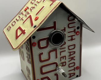 S.Dakota Trailer License plate Birdhouse