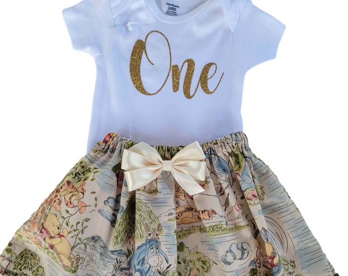 Classic Winnie the Pooh Birthday Outfit | Girl Pooh birthday outfit | Personalized Birthday Outfit | Classic Pooh Age Girls Outfit
