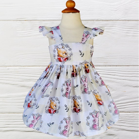 Winnie the Pooh Girls dress | Winnie Pooh birthday dress | Classic Pooh girls dress | Girl Winnie the Pooh dress . Hand Made dress Il_570xn