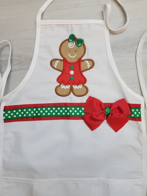 Girl's Christmas Apron, Girls Birthday Gift, Toddler Apron, Child Size Apron, Girls Gingerbread Apron, Holiday Apron, Christmas Apron Il_570xn